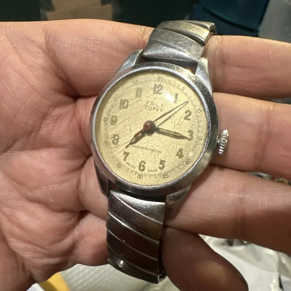 Working Vintage Yale Tuffy Men's Manual Wind Wrist Watch Silver Tone 33mm Fit 7